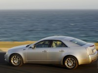 Cadillac CTS photo