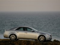 Cadillac CTS photo