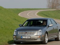 Cadillac STS photo